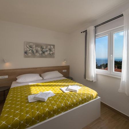 Apartment Mare Krvavica Kültér fotó