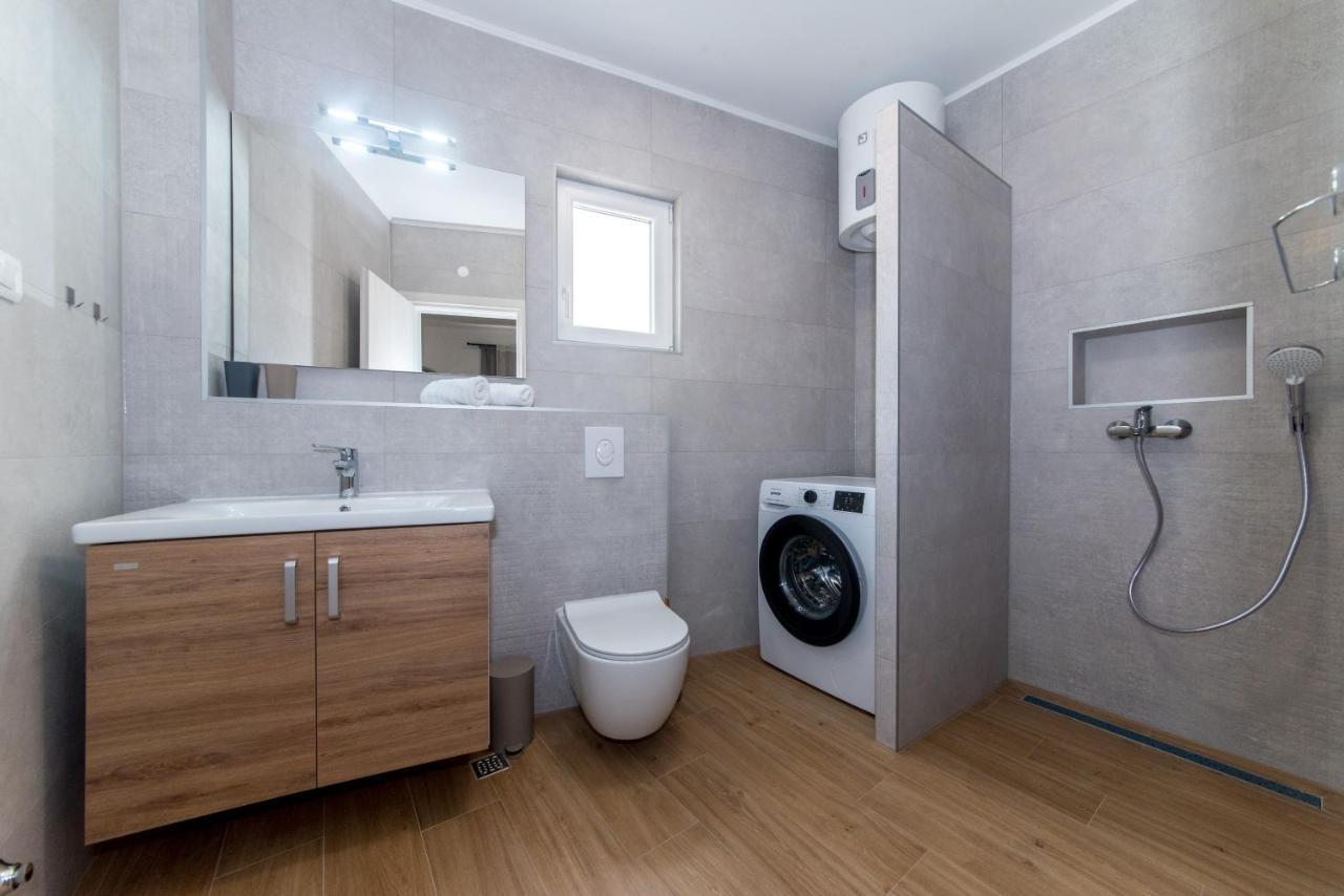 Apartment Mare Krvavica Kültér fotó